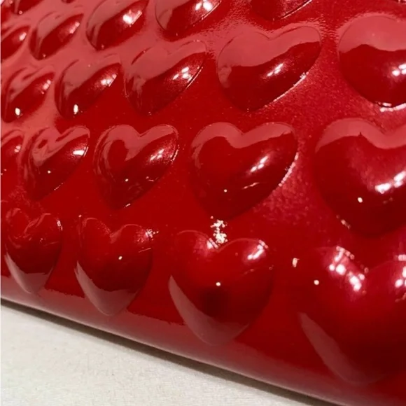 Marc Jacobs Bubble Hearts Patent Leather Zip Wallet - Picture 7 of 9